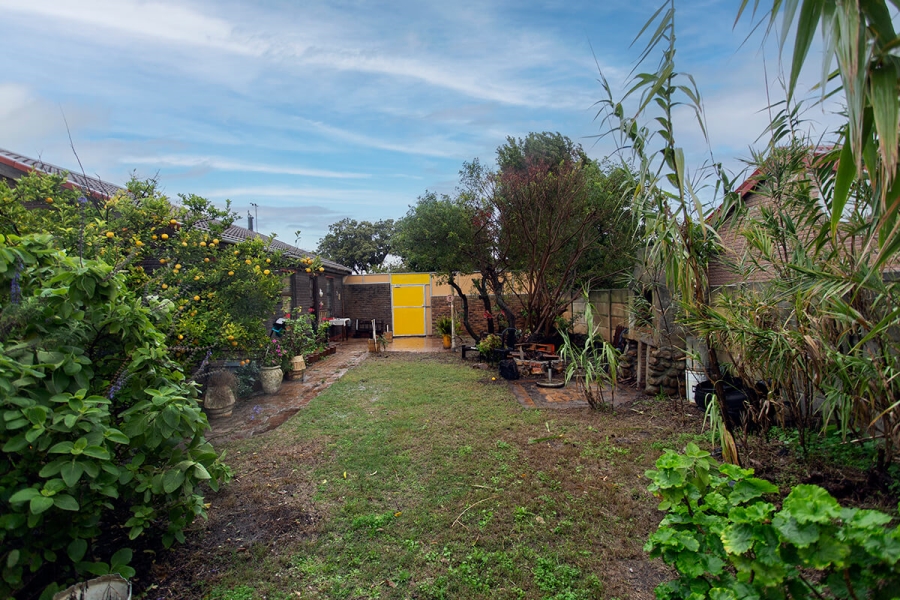 3 Bedroom Property for Sale in Bothasig Western Cape